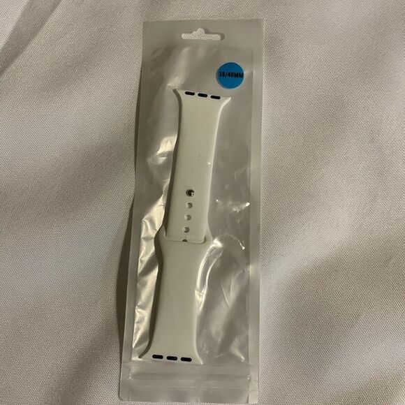 Apple Watch silicone white band - Picture 1 of 3